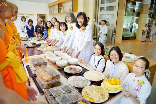 ภาพ No.262286:วันที่ 19 ตุลาคม พ.ศ. 2568 พิธีทอดกฐินเพื่อสร้าง ธรรมอุทยานลอยฟ้า 81 ปี หลวงพ่อธัมมชโย ณ วัดพระธรรมกายยามานาชิ ประเทศญี่ปุ่น 