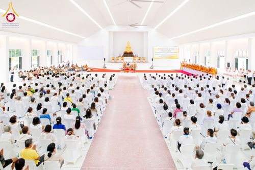 ภาพ No.152491:พิธียกฉัตรขาว 5 ชั้น กางกั้นถวายองค์พระประธาน อาคารปฏิบัติธรรมวัดสายสุวพรรณ ต.คลองสี่ อ.คลองหลวง จ.ปทุมธานี วันเสาร์ที่ 7 กันยายน พ.ศ. 2567