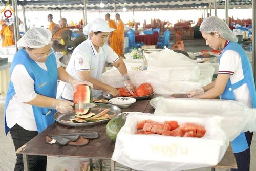 ภาพ No.211136:วันเสาร์ที่ 15 มีนาคม พ.ศ. 2568  การเตรียมงานของเจ้าหน้าที่ เพื่องานฉลองปทุมเจดีย์ ณ ศูนย์อบรมเยาวชนปัตตานี