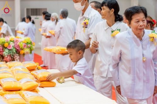 ภาพ No.255026:วันที่ 15 ตุลาคม พ.ศ. 2568 พิธีทอดกฐินสามัคคีประจำปี 2568 บูชาธรรม 81 ปี หลวงพ่อธัมมชโย ณ ศูนย์อบรมเยาวชนกาญจนบุรี