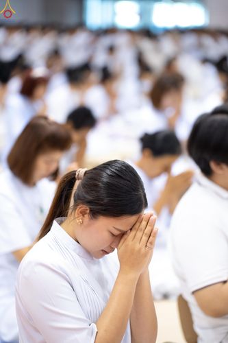 ภาพ No.337926:วันอาทิตย์ต้นเดือน 5 กรกฎาคม พ.ศ.2569 พิธีบูชาข้าวพระ ณ สภาธรรมกายสากล วัดพระธรรมกาย