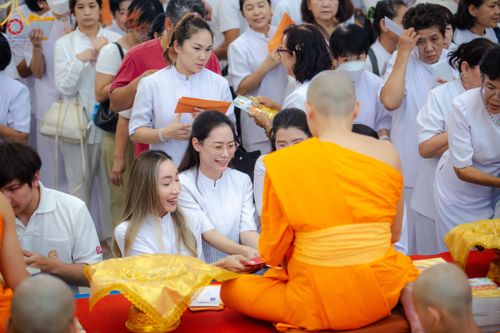 ภาพ No.137870:พิธีอุปสมบทสามเณรอุทิศชีวิต 11 รูป วันวิสาขบูชา พุธที่ 22 พฤษภาคม พ.ศ.2567 ณ อุโบสถ วัดพระธรรมกาย