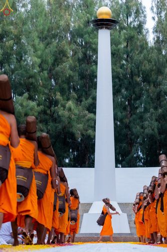 ภาพ No.69083:พิธีต้อนรับพระธรรมยาตรา ในโครงการธรรมยาตรากตัญญูบูชา มหาปูชนียาจารย์ พระมงคลเทพมุนี(สด จนฺทสโร) พระผู้ปราบมาร อนุสรณ์สถาน 7 แห่ง ปีที่ 11 วันที่ 3 มกราคม พ.ศ. 2566 ณ อนุสรณ์สถานมหาวิหารพระมงคลเทพมุนี จ.สุพรรณบุรี