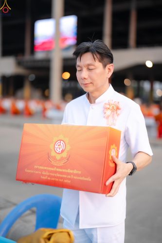 ภาพ No.324733:วันที่ 22 เมษายน พ.ศ.2569 (วันคุ้มครองโลก) บรรยากาศสาธุชน ในงานถวายมหาสังฆทาน 40,000 กว่าวัดทั่วประเทศ ณ ลานธรรม วัดพระธรรมกาย