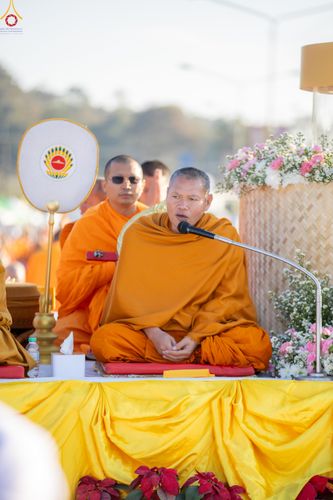 ภาพ No.281388:วันเสาร์ที่ 27 ธันวาคม พ.ศ.2568 พิธีตักบาตรพระ ๑,๐๐๐ รูป   เพื่อความเป็นสิริมงคลแก่ชีวิตและแผ่นดินไทย  มหากุศลครั้งยิ่งใหญ่แห่งปี ส่งท้ายปีเก่า ต้อนรับปีใหม่  ณ ถนนหน้าที่ว่าการอำเภอภูเรือ จังหวัดเลย