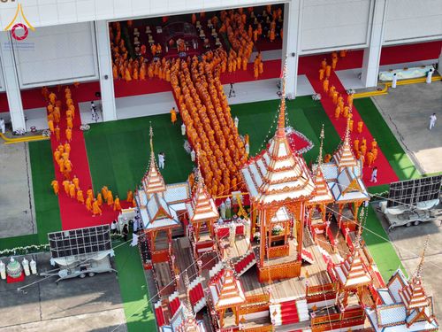 ภาพ No.316657:วันอาทิตย์ที่ 29 มีนาคม พ.ศ. 2569 พิธีทอดผ้าบังสุกุลและพิธีชำระร่าง โยมพ่อณรงค์ จินตมากุล  สิริอายุ 99 ปี 11 เดือน โยมบิดา พระครูปลัดรัตนวีรวัฒน์ (รังสฤษดิ์ อิทฺธิจินตโก) ที่ปรึกษาเจ้าคณะจังหวัดปทุมธานี เจ้าอาวาสวัดพระธรรมกาย  ณ ฌาปนสถานชั่วคราว ทางเข้า 