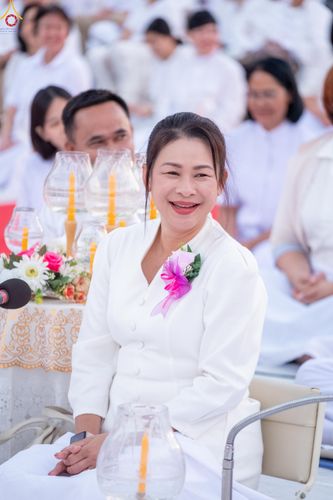 ภาพ No.292032:วันที่ 10 มกราคม พ.ศ. 2569 พิธีจุดประทีปถวายเป็นพุทธบูชา และบูชาธรรมมหาปูชนียาจารย์  ณ อนุสรณ์สถานคลองบางนางแท่น อ.สามพราน จ.นครปฐม ในโครงการธรรมยาตรา กตัญญูบูชา มหาปูชนียาจารย์ พระมงคลเทพมุนี(สด จนฺทสโร) พระผู้ปราบมาร อนุสรณ์สถาน 7 แห่ง ปีที่ 14