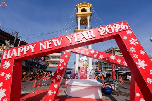 ภาพ No.287767:วันที่ 3 มกราคม พ.ศ. 2569 พิธีต้อนรับพระธรรมยาตรา ครั้งที่ 2 (ภาพชุดที่ 2) ในโครงการธรรมยาตรา กตัญญูบูชา มหาปูชนียาจารย์ พระมงคลเทพมุนี(สด จนฺทสโร) พระผู้ปราบมาร อนุสรณ์สถาน 7 แห่ง ปีที่ 14 ณ อนุสรณ์สถานมหาวิหารพระมงคลเทพมุนี (โลตัสแลนด์) อ.สองพี่น้อง จ.