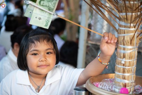 ภาพ No.296805:วันที่ 17 มกราคม พ.ศ. 2569 พิธีจุดประทีปถวายเป็นพุทธบูชา และบูชาธรรมมหาปูชนียาจารย์  ณ วัดโบสถ์บน ต.บางคูเวียง จ.นนทบุรี อนุสรณ์สถานลำดับที่ 4 สถานที่เกิดด้วยกายธรรม ในโครงการธรรมยาตรา กตัญญูบูชา มหาปูชนียาจารย์ พระมงคลเทพมุนี(สด จนฺทสโร) พระผู้ปราบมาร อ