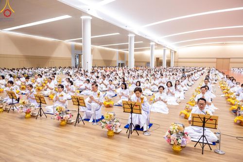 ภาพ No.206886:พิธีถวายโคมมาฆประทีป น้อมถวายเป็นพุทธบูชา แด่คณะพระภิกษุ สามเณร วัดพระธรรมกาย วันอาทิตย์ที่ 9 กุมภาพันธ์ พ.ศ. 2568 ณ ห้องแก้วสารพัดนึก 2 สภาธรรมกายสากล วัดพระธรรมกาย จังหวัดปทุมธานี