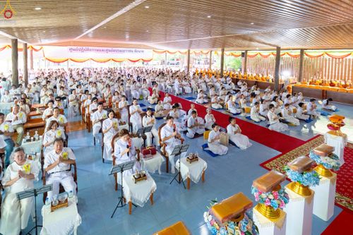 ภาพ No.255853:วันที่ 14 ตุลาคม พ.ศ. 2568 พิธีทอดกฐินสามัคคีทั่วไทย 30,000 วัด โดยคณะศิษยานุศิษย์ บูชาธรรม 81 ปี หลวงพ่อธัมมชโย ณ ศูนย์ปฏิบัติธรรมชัยนาท ต.ธรรมามูล อ.ชัยนาท จ.ชัยนาท