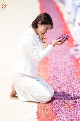 ภาพ No.128998:พระธรรมยาตราเดินธรรมยาตรา ณ ชุมชนรอบศูนย์ปฏิบัติธรรมภาคใต้ อ.บางกล่ำ จ.สงขลา วันที่ 10 มีนาคม พ.ศ. 2567