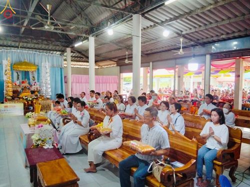 ภาพ No.163896:โครงการกฐินสามัคคีทั่วไทย 30,000 วัด บูชาธรรม 80 ปี หลวงพ่อธัมมชโย โดย คณะศิษยานุศิษย์วัดพระธรรมกาย ณ วัดโพธิ์พิทักษ์ จ.ชัยนาท วันที่ 20 ตุลาคม พ.ศ. 2567