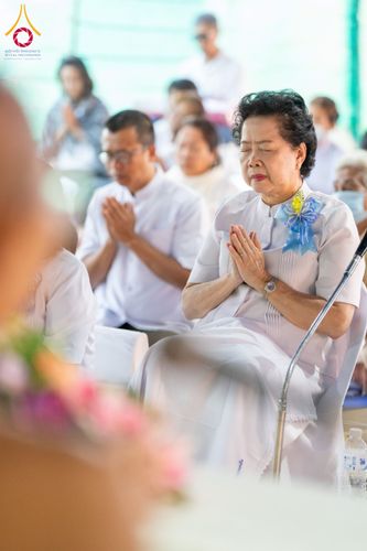ภาพ No.192534:พิธีถวายภัตตาหารเป็นสังฆทาน แด่พระธรรมยาตรา ณ อนุสรณ์สถานคลองบางนางแท่น อ.สามพราน จ.นครปฐม ในโครงการธรรมยาตรา กตัญญูบูชา มหาปูชนียาจารย์ พระมงคลเทพมุนี(สด จนฺทสโร) พระผู้ปราบมาร อนุสรณ์สถาน 7 แห่ง ปีที่ 13 วันที่ 10 มกราคม พ.ศ. 2568