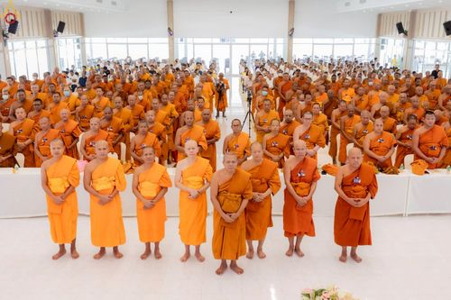 ภาพ No.235819:วันอังคารที่ 29 กรกฏาคม พ.ศ. 2568 สัมมนาคณะสงฆ์ เพื่อฟื้นฟูพระพุทธศาสนา  ภาคใต้ (สงขลา สตูล พัทลุง ปัตตานี)   โครงการทอดกฐิน 30,000 วัดทั่วไทย  ประจำปีพุทธศักราช 2568 ณ ศูนย์ปฏิบัติธรรมภาคใต้ จ.สงขลา