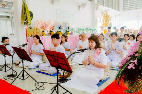 ภาพ No.266825:วันที่ 5 พฤศจิกายน พ.ศ. 2568 พิธีทอดกฐิน ณ อนุสรณ์สถานพระมงคลเทพมุนี  (สด จนฺทสโร) ผู้ค้นพบวิชชาธรรมกาย สถานที่ตั้งมโนปณิธานบวชตลอดชีวิต คลองบางนางแท่น ต.หอมเกร็ด อ.สามพราน จ.นครปฐม