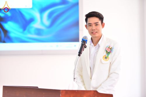 ภาพ No.152492:พิธียกฉัตรขาว 5 ชั้น กางกั้นถวายองค์พระประธาน อาคารปฏิบัติธรรมวัดสายสุวพรรณ ต.คลองสี่ อ.คลองหลวง จ.ปทุมธานี วันเสาร์ที่ 7 กันยายน พ.ศ. 2567