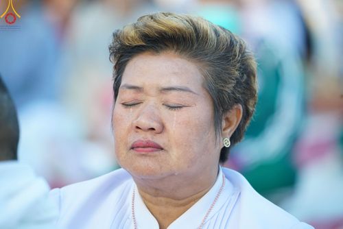 ภาพ No.103836:พิธีตักบาตรพระ 1,000 รูป ครั้งที่ 7 ถวายเป็นพุทธบูชา เพื่อช่วยเหลือคณะสงฆ์ 323 วัด 4 จังหวัดชายแดนภาคใต้ และถวายแด่คณะสงฆ์จังหวัดพิษณุโลก ณ ลานธรรมธุดงคสถานพิษณุโลก อ.วังทอง จ.พิษณุโลก วันที่ 24 ธันวาคม พ.ศ. 2566