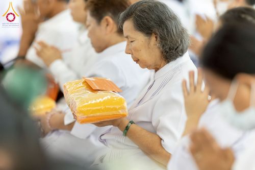 ภาพ No.223735:วันอาทิตย์ที่ 11 พฤษภาคม พ.ศ. 2568 พิธีอุปสมบทสามเณรเปรียญธรรมอุปสมบทอุทิศชีวิต 9 รูป อุบาสก 1 ท่าน ณ อุโบสถพระไตรปิฏกวัดพระธรรมกาย