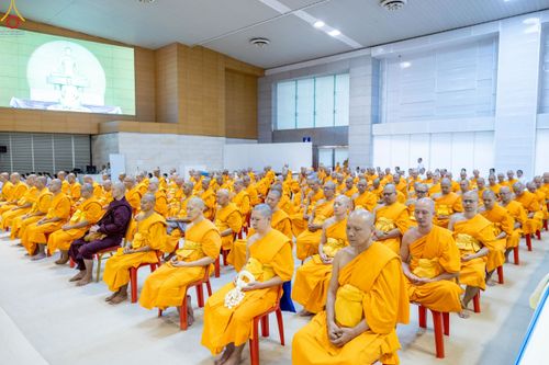 ภาพ No.243603:วันอาทิตย์ที่ 7 กันยายน พ.ศ. 2568 พิธีบูชาครูผู้ค้นพบวิชชาธรรมกาย , พิธีบูชาข้าวพระ ณ สภาธรรมกายสากล วัดพระธรรมกาย