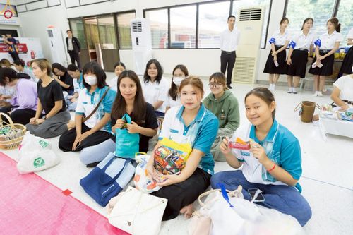 ภาพ No.243054:วันพฤหัสบดีที่ 4 กันยายน พ.ศ. 2568 เวลา 07.00-08.15 น. มหาวิทยาลัยเกษตรศาสตร์ กำแพงแสน ร่วมทำบุญตักบาตร Freshy KU85 พระสงฆ์ 85 รูป