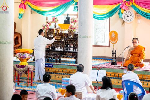 ภาพ No.189717:พิธีทอดผ้าป่าทำนุบำรุงศาสนสถาน ในโครงการธรรมยาตรา กตัญญูบูชา มหาปูชนียาจารย์ พระมงคลเทพมุนี(สด จนฺทสโร) พระผู้ปราบมาร อนุสรณ์สถาน 7 แห่ง ปีที่ 13 ณ วัดใหม่พิบูลย์ผล ต.บางเลน อ.สองพี่น้อง จ.สุพรรณบุรี วันที่ 5 มกราคม พ.ศ. 2568