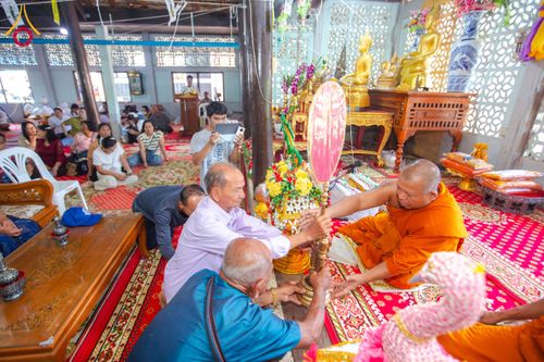 ภาพ No.170005:พิธีทอดกฐิน ณ วัดเขาสมอระบัง จ.เพชรบุรี ในโครงการกฐินสามัคคีทั่วไทย 30,000 วัด บูชาธรรม 80 ปี หลวงพ่อธัมมชโย โดยคณะศิษยานุศิษย์วัดพระธรรมกาย วันที่ 26 ตุลาคม พ.ศ. 2567