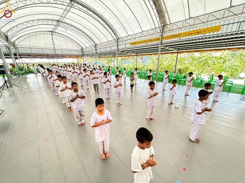 ภาพ No.133250:กิจวัตรกิจกรรมการฝึกตัวก่อนบวช และพิธีตัดปอยผมธรรมทายาท ณ ศูนย์ปฏิบัติธรรมและอบรมเยาวชนเมืองยะลา วันที่ 1-2 เมษายน พ.ศ. 2567