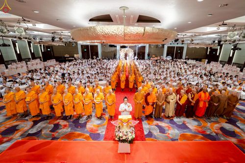 ภาพ No.271473:วันอาทิตย์ที่ 26 ตุลาคม พ.ศ. 2568 พิธีทอดกฐินครบรอบ 30 ปี  วัดพระธรรมกายไทเป และพิธีถวายมหาสังฆทาน 83 รูป  บูชาธรรม 81 ปี หลวงพ่อธัมมชโย