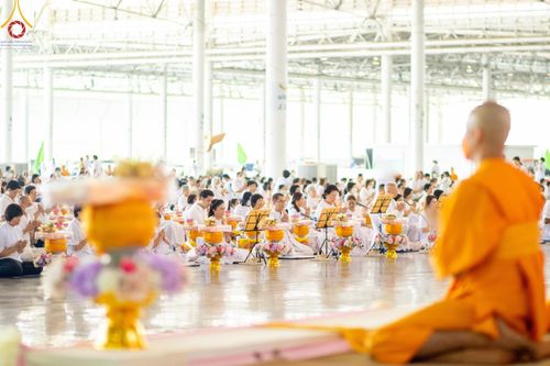 ภาพ No.131585:พิธีร่วมบุญบรรพชาสามเณร 5,000 รูป ณ บ้านแก้วเรือนทองคุณยาย สภาธรรมกายสากล วัดพระธรรมกาย วันเสาร์ที่ 23 มีนาคม พ.ศ. 2567