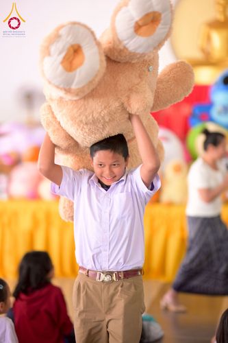 ภาพ No.274857:วันที่ 28 พฤศจิกายน พ.ศ. 2568 รวมพลังเด็กดี V-Star ผู้นำฟื้นฟูศีลธรรมโลก ประจำปี 2568 จังหวัดอุบลราชธานี ณ วัดป่าอุบลแก้ว อ.วารินชำราบ จ.อุบลราชธานี