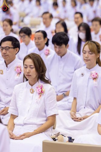 ภาพ No.159964:พิธีปฎิบัติธรรม , พิธีสักการะพระมงคลเทพมุนี (สด จนฺทสโร) พระผู้ปราบมาร ณ สภาธรรมกายสากล วัดพระธรรมกาย วันพฤหัสบดีที่ 10 ตุลาคม พ.ศ. 2567