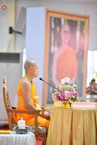 ภาพ No.149577:พิธีทอดผ้าป่ามหามงคล เพื่องานพระพุทธศาสนา , พิธีเจริญพระพุทธมนต์ และพิธีถวายสังฆทานแด่คณะสงฆ์ เนื่องในวันธรรมชัย 56 พรรษา น้อมบูชาธรรมหลวงพ่อธัมมชโย ณ ธรรมอุทยานบ้านแป้ง จ.สิงห์บุรี วันเสาร์ที่ 24 สิงหาคม พ.ศ. 2567