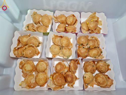 ภาพ No.108448:ถวายภัตตาหารเป็นสังฆทาน แด่คณะพระธรรมยาตราฯ ในโครงการธรรมยาตรากตัญญูบูชา มหาปูชนียาจารย์ พระมงคลเทพมุนี(สด จนฺทสโร) พระผู้ปราบมาร อนุสรณ์สถาน 7 แห่ง ปีที่ 12 วันที่ 7 มกราคม พ.ศ. 2567 ณ อนุสรณ์สถานโลตัสแลนด์ จ.สุพรรณบุรี