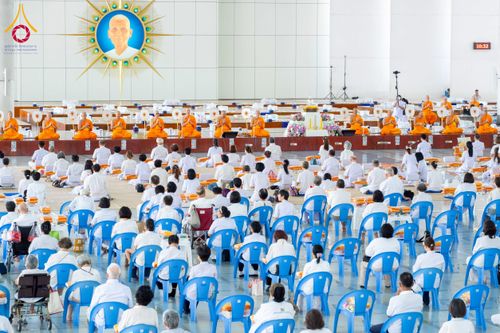 ภาพ No.265949:วันพุธที่ 5 พฤศจิกายน พ.ศ. 2568 (วันพระ ขึ้น 15 ค่ำ เดือน 12) พิธีบุพเปตพลี ครั้งที่ 172 ร่วมอุทิศบุญแด่หมู่ญาติที่ล่วงลับไปแล้ว และสืบทอดอายุพระพุทธศาสนา ณ หอฉันคุณยายอาจารย์ฯ วัดพระธรรมกาย