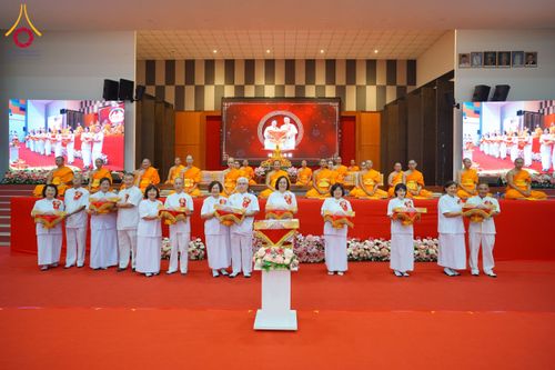 ภาพ No.173776:พิธีทอดกฐิน ศูนย์ปฏิบัติธรรม "ธรรมโยธิน" วัดแก้วธรรมชัยมาเลเซีย วันที่ 27 ตุลาคม พ.ศ. 2567