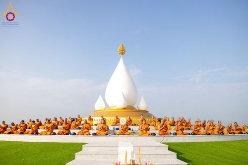 ภาพ No.230150:วันเสาร์ที่ 28 มิถุนายน พ.ศ. 2568 พิธีถวายสังฆทาน 323 วัด 4 จังหวัดชายแดนใต้ ปีที่ 21 ครั้งที่ 178 พิธีมอบกองทุนหนุนแรงใจช่วยครูใต้ ปีที่ 18 ครั้งที่ 142 ณ ศูนย์อบรมเยาวชนจังหวัดปัตตานี