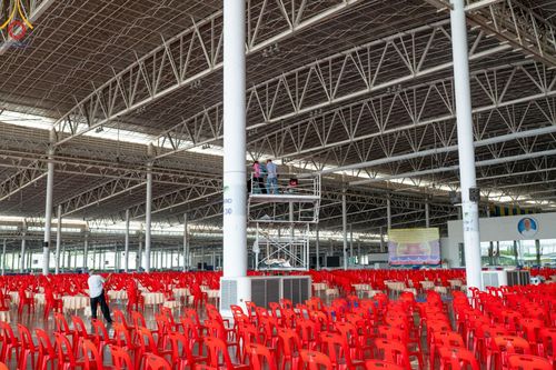 ภาพ No.60826:V.37 ยิ่งกว่าดี เพื่อ 80 ปีของพ่อ ภาพการเตรียมงานของหน่วยงานต่างๆ เพื่อพิธีฉลองอายุวัฒนมงคล 80 ปี หลวงพ่อธัมมชโย และรับถวายมหาสังฆทาน 10,000 กว่าวัดทั่วประเทศ ในวันคุ้มครองโลก วันจันทร์ที่ 22 เมษายน พ.ศ. 2567