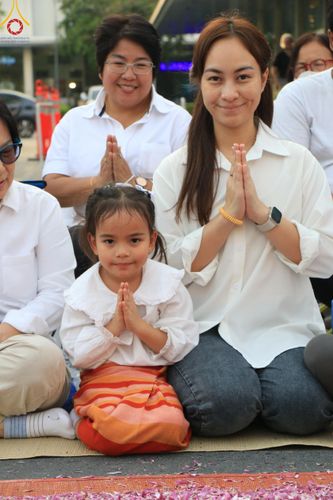 ภาพ No.120010:พิธีต้อนรับพระธรรมยาตรา ในโครงการธรรมยาตรา กตัญญูบูชา มหาปูชนียาจารย์ พระมงคลเทพมุนี(สด จนฺทสโร) พระผู้ปราบมาร อนุสรณ์สถาน 7 แห่ง ปีที่ 12 วันที่ 28 มกราคม พ.ศ. 2567 ณ วัดพระธรรมกาย จ.ปทุมธานี