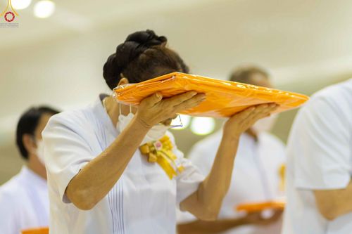 ภาพ No.89044:พิธีทอดผ้าป่าสมทบกฐินครั้งที่ 2 วันศุกร์ที่ 29 กันยายน พ.ศ. 2566 วันเพ็ญขึ้น 15 ค่ำ เดือน 10 ณ ห้องแก้วสารพัดนึก 1 วัดพระธรรมกาย