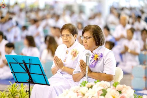 ภาพ No.263892:วันอาทิตย์ที่ 2 พฤศจิกายน พ.ศ. 2568 พิธีตักบาตรอาทิตย์ต้นเดือน ณ บ้านแก้วเรือนทองคุณยายฯ วัดพระธรรมกาย