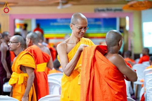 ภาพ No.225572:วันที่ 1 พฤษภาคม พ.ศ. 2568 พิธีเปิดโครงการ สยาม-ลังกา ธรรมยาตรา ฉลองเทศกาลวิสาขบูชาแห่งชาติ ศรีลังกา  และ บูชาธรรม 81 ปี หลวงพ่อธัมมชโย