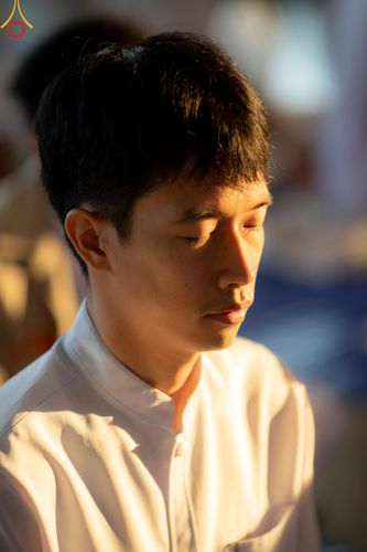 ภาพ No.177571:พิธีตักบาตรและพิธีบูชาข้าวพระ ในวันอาทิตย์ต้นเดือนที่ 1 ธันวาคม พ.ศ. 2567 ณ สภาธรรมกายสากล วัดพระธรรมกาย