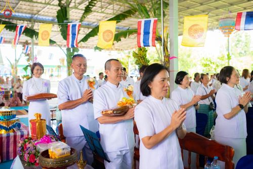 ภาพ No.165406:พิธีทอดกฐิน ณ วัดพุทธิสารโนนทอง อ.คอนสวรรค์ จ.ชัยภูมิ ในโครงการกฐินสามัคคีทั่วไทย 30,000 วัด บูชาธรรม 80 ปี หลวงพ่อธัมมชโย โดยคณะศิษยานุศิษย์วัดพระธรรมกาย วันที่ 21 ตุลาคม พ.ศ. 2567
