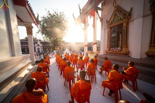 ภาพ No.112696:พิธีตักบาตรพระธรรมยาตราฯ ณ วัดสองพี่น้อง จ.สุพรรณบุรี วันที่ 15 มกราคม พ.ศ. 2567