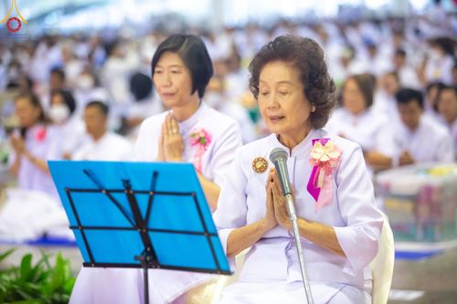 ภาพ No.207230:พิธีตักบาตร และปฏิบัติธรรมช่วงสาย ในวันมาฆบูชา วันพุธที่ 12 กุมภาพันธ์ พ.ศ. 2568 ณ วัดพระธรรมกาย จังหวัดปทุมธานี