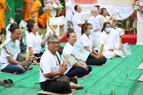 ภาพ No.76129:9พิธีวางศิลาฤกษ์ และตอกเสาเข็มมงคลต้นแรก สร้างหอฉันคุณยายอาจารย์มหารัตนอุบาสิกาจันทร์ ขนนกยูง  ณ ศูนย์ปฎิบัติธรรมนานาชาติสะเดา จ.สงขลา วันที่ 27 มกราคม พ.ศ. 2566