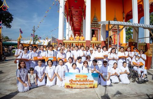 ภาพ No.92939:พิธีทอดกฐินสามัคคีทั่วไทย 5,000 วัด โดยคณะศิษยานุศิษย์วัดพระธรรมกาย  น้อมบูชาธรรม 79 ปี หลวงพ่อธัมมชโย  ณ วัดเตาปูน จ.ชลบุรี วันที่ 8 พฤศจิกายน พ.ศ. 2566