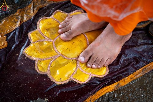 ภาพ No.140928:PhotoStory มหาศรัทธา ธรรมยาตราศรีลังกา EP.5 โครงการสยาม-ลังกา ธรรมยาตรา ฉลองเทศกาลวิสาขบูชาแห่งชาติ ศรีลังกา บูชาธรรม 80 ปีหลวงพ่อธัมมชโย เส้นทางจาก เมืองดัมบูลลา ไปยัง เมืองมาตะเล ตั้งแต่วันที่ 17-20 พฤษภาคม พ.ศ.2567