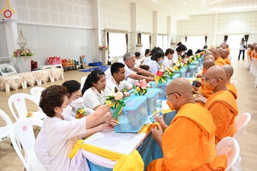 ภาพ No.87092:พิธีทักษิณานุปทานแด่บรรพชนตระกูลผ่องสวัสดิ์ และหมู่ญาติที่ล่วงลับไปแล้ว ณ มหาเจดีย์ทัตตชีโว ศูนย์อบรมเยาวชนกาญจนบุรี วันที่ 31 สิงหาคม พ.ศ. 2566